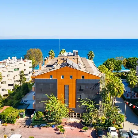 Fame Hotel