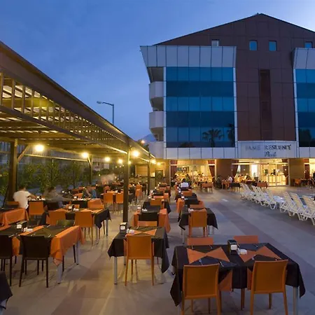 Fame Hotel 2*